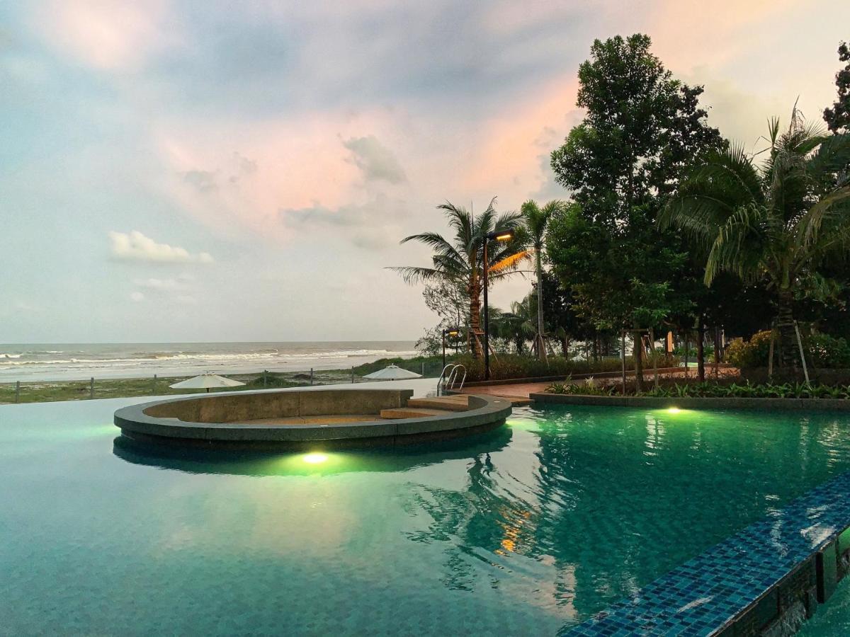 Timur Bay Groundfloor Pool & Seaview Kuantan Kültér fotó