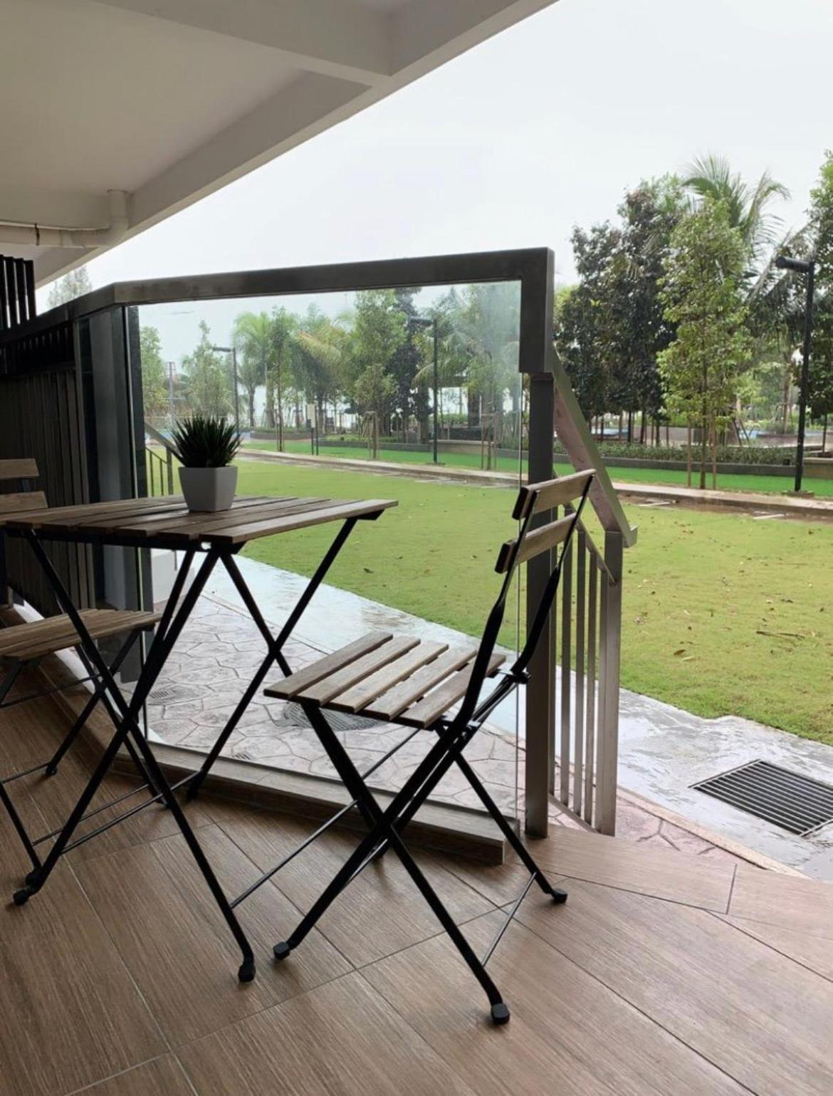 Timur Bay Groundfloor Pool & Seaview Kuantan Kültér fotó